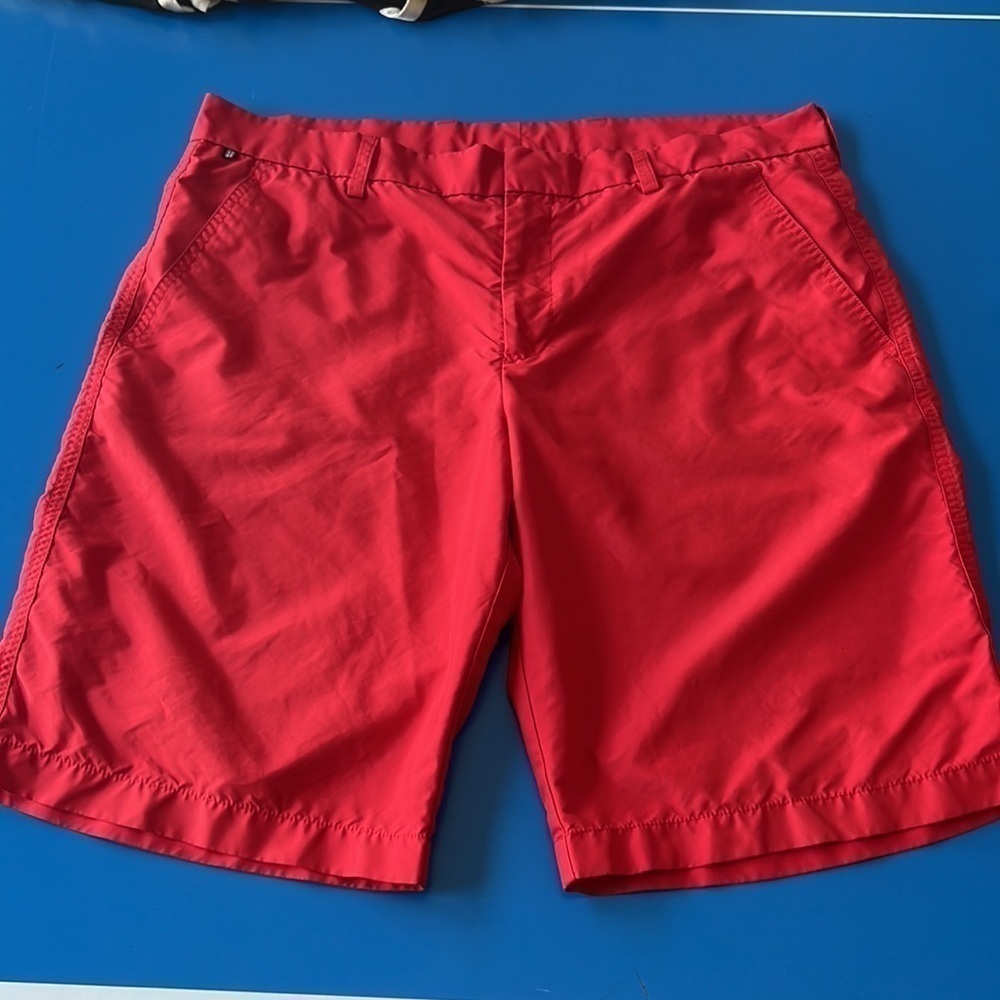I. Lindberg Flat Front Golf Shorts. Great Condition. Size 36